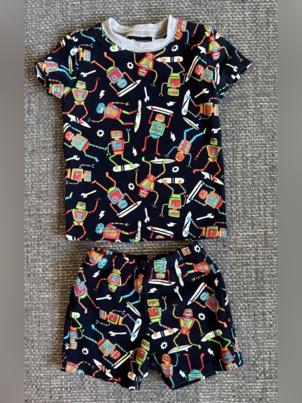 🤖 Tucker + Tate Robot Print Pajama Set – NWOT | Size 2T | Colorful & Cozy